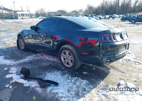 2014 Ford Mustang V6 from USA, damaged, VIN 1ZVBP8AM6E5256381